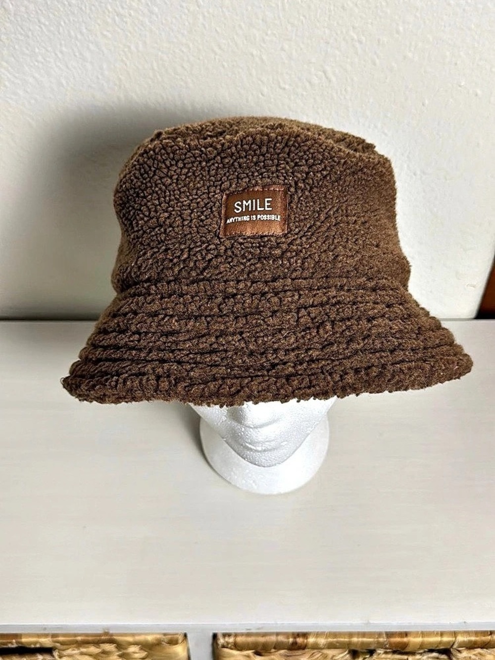 SMILEY H&M Brown Sherpa Bucket Hat Size Medium